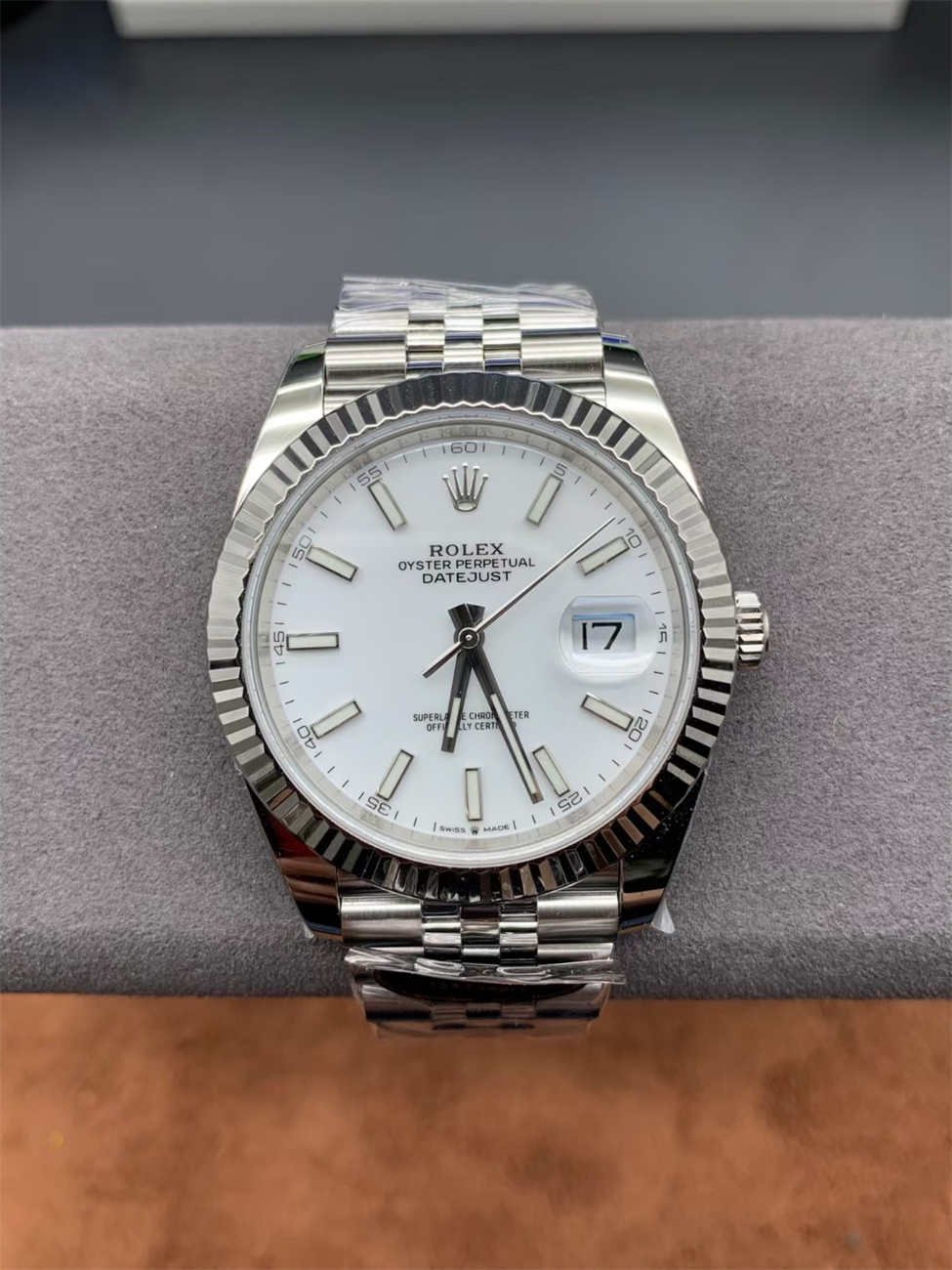 Rolex Datejust 41 White Dial – Jubilee Replica Watch